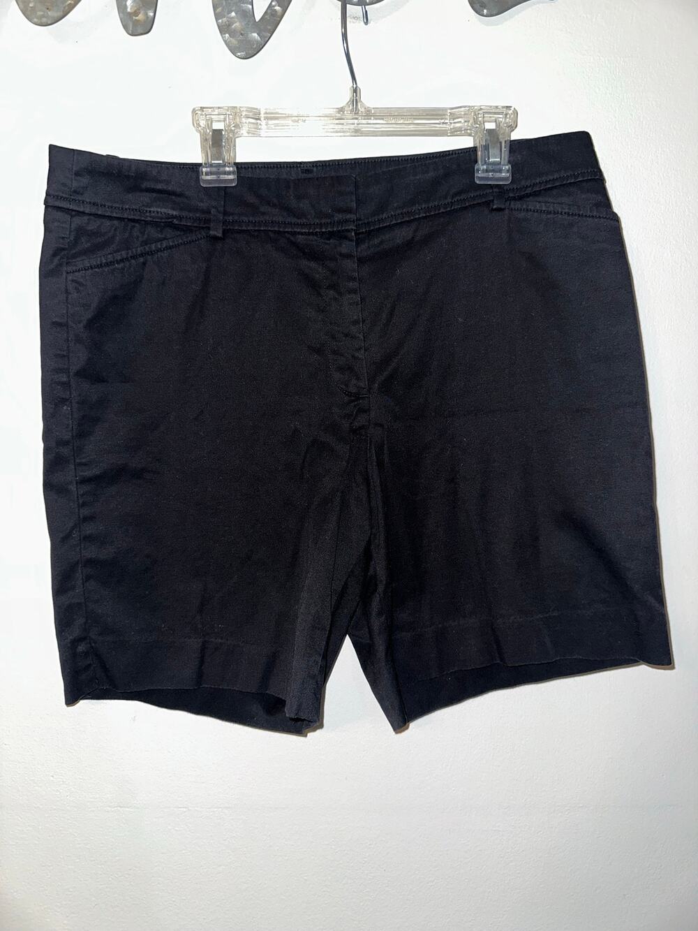 Talbots Women's Black Perfect Short size 8